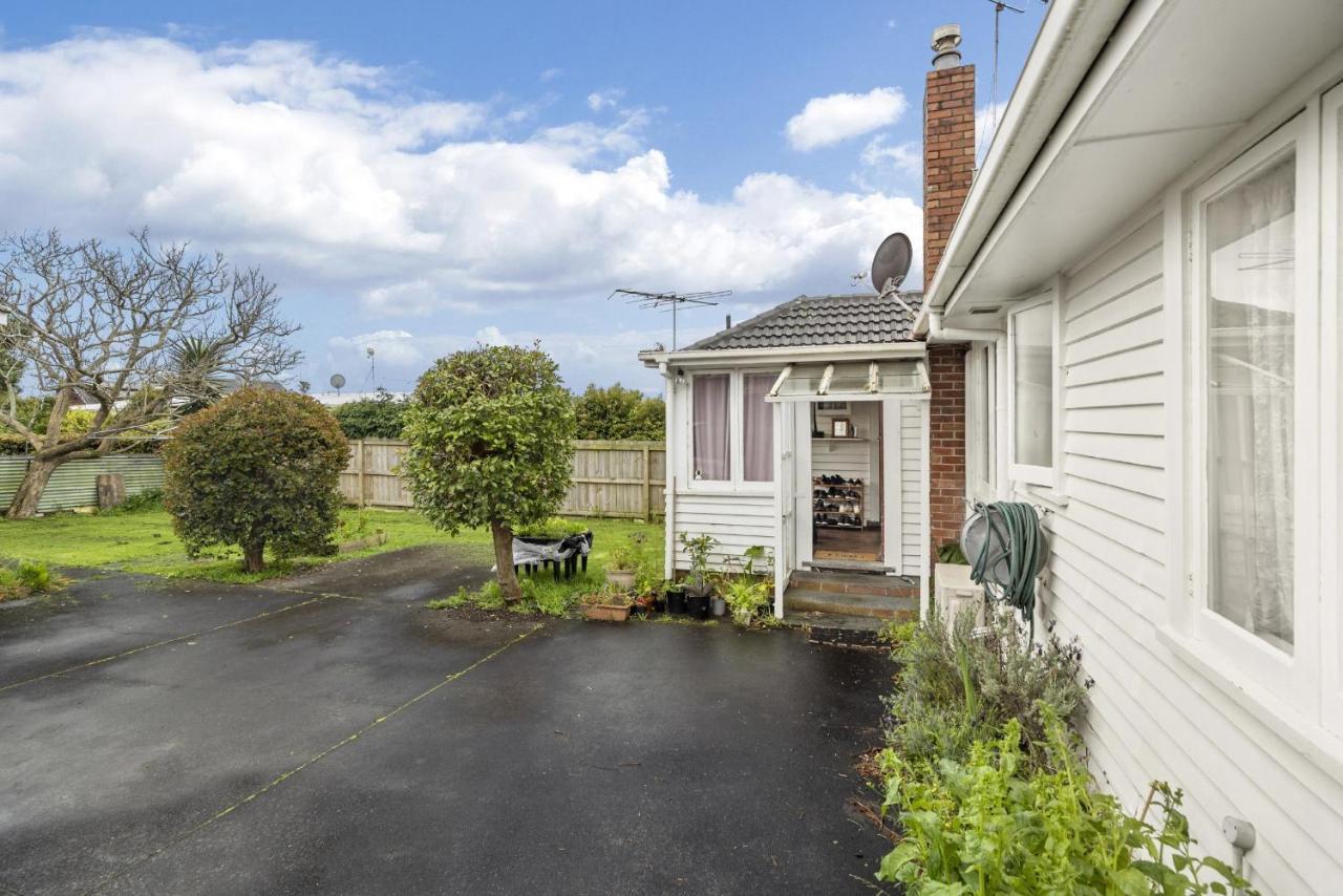 Entire House In Mt Wellington, Central أوكلاند المظهر الخارجي الصورة